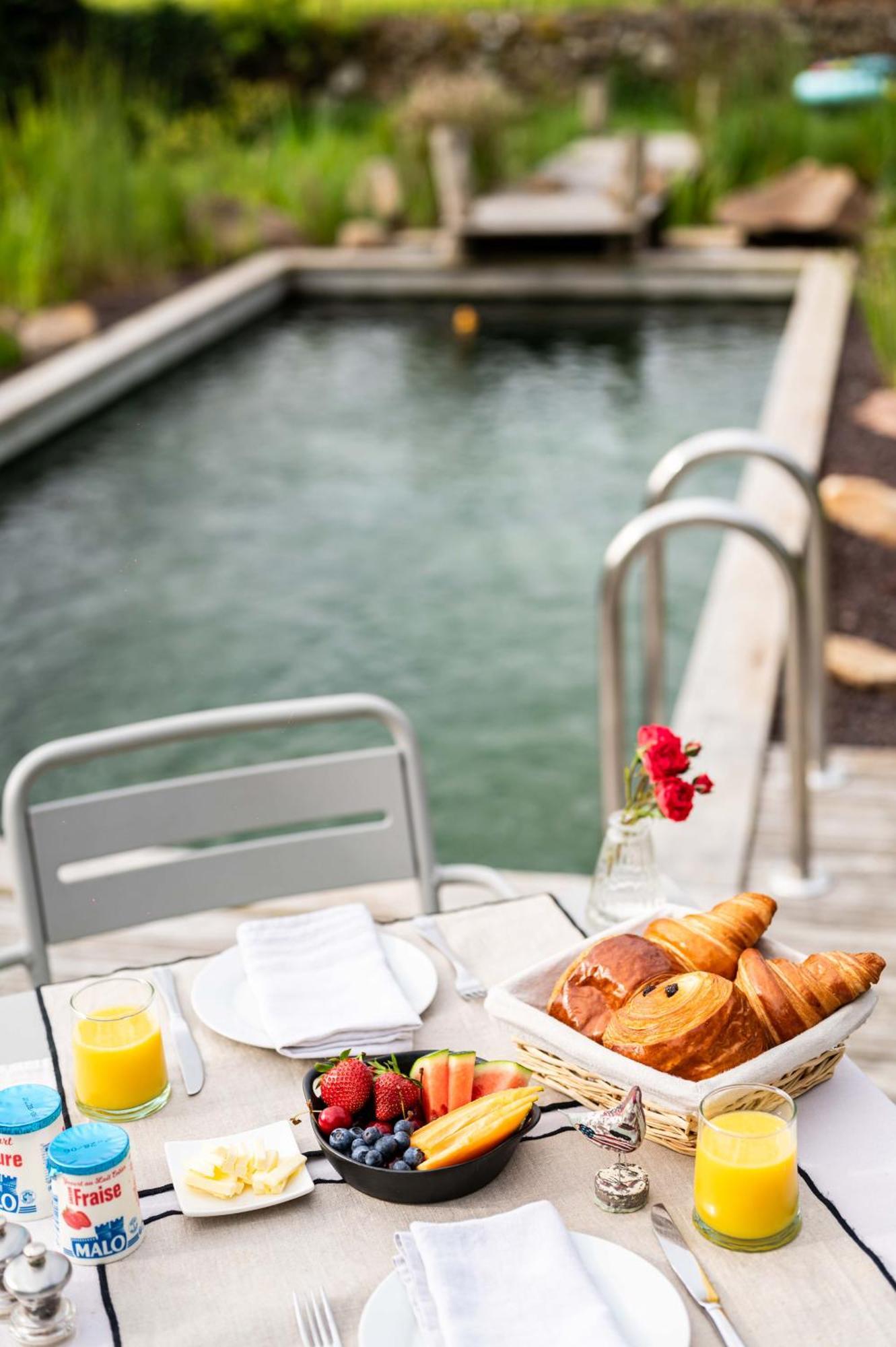 Bed and Breakfast Manoir De Jouralem Blaison Esterno foto